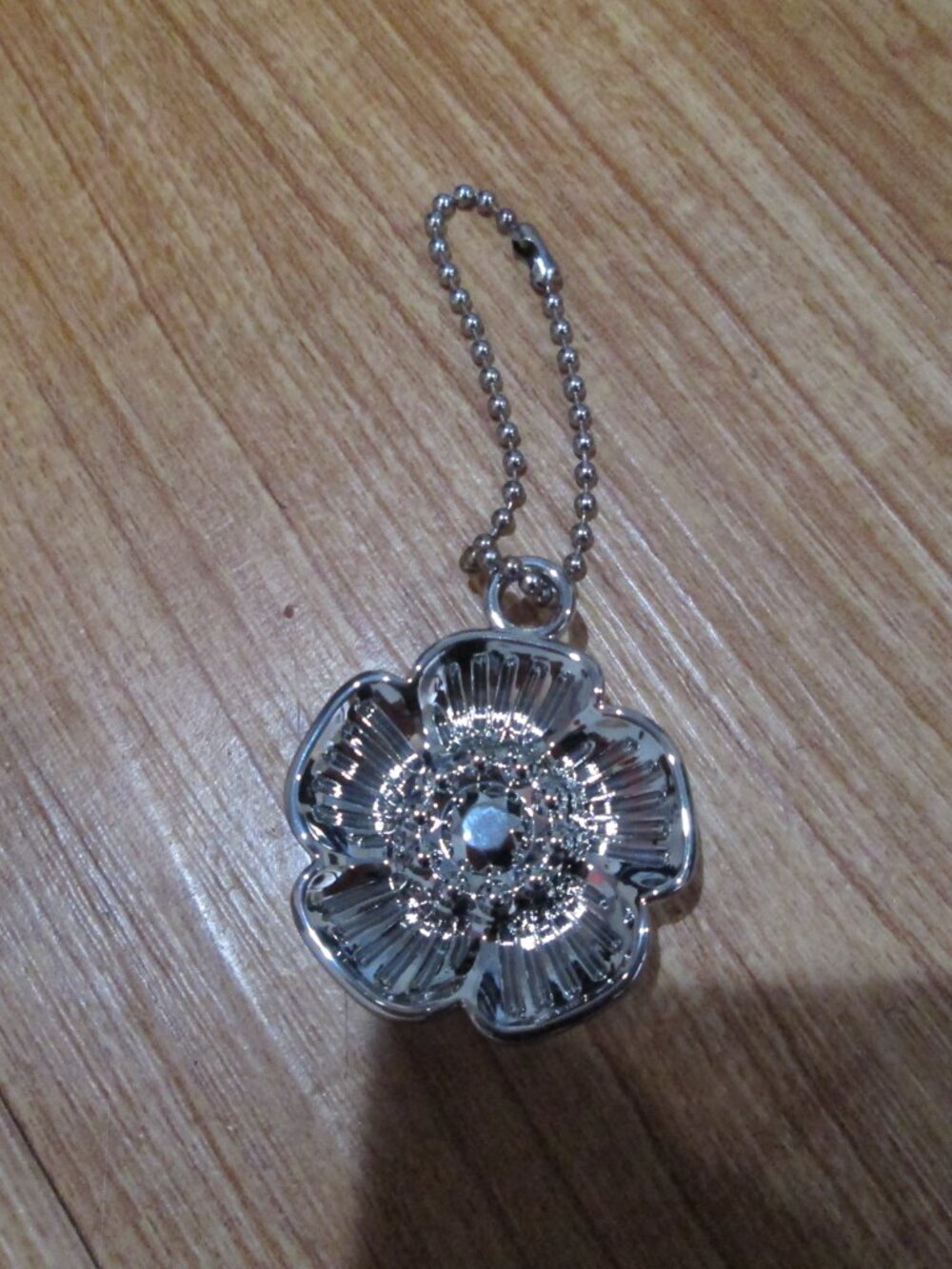 Coach Keychain/ Bag Charm flower Silver colored So cute!Purse,baggage,Collectors